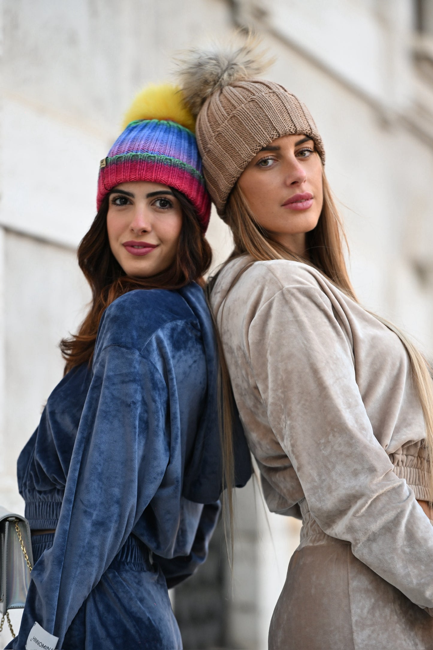 Cuffie Regina - cappello con ponpon