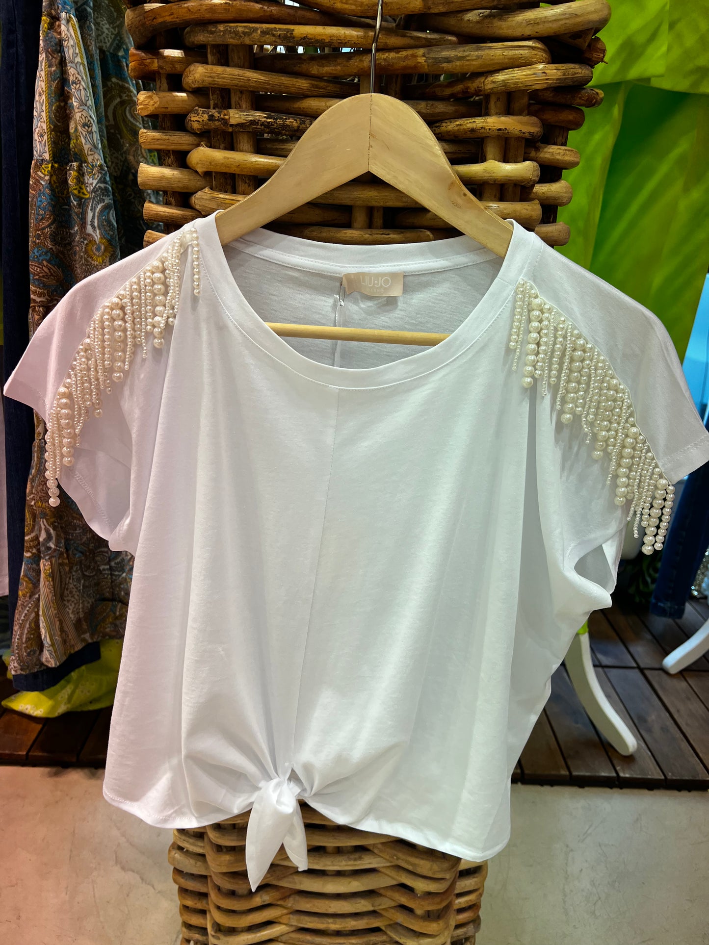 LiuJo - t-shirt moda con applicazioni