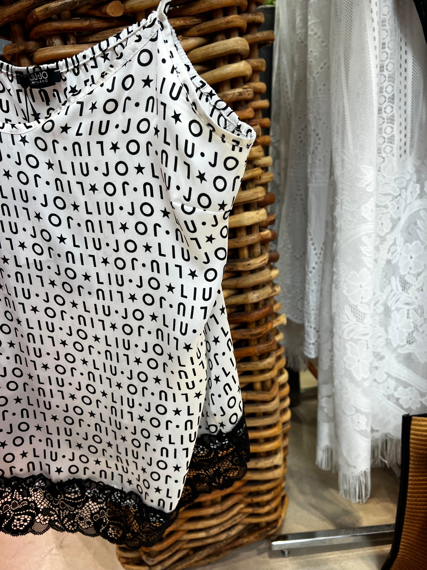 LiuJo - top in pizzo
