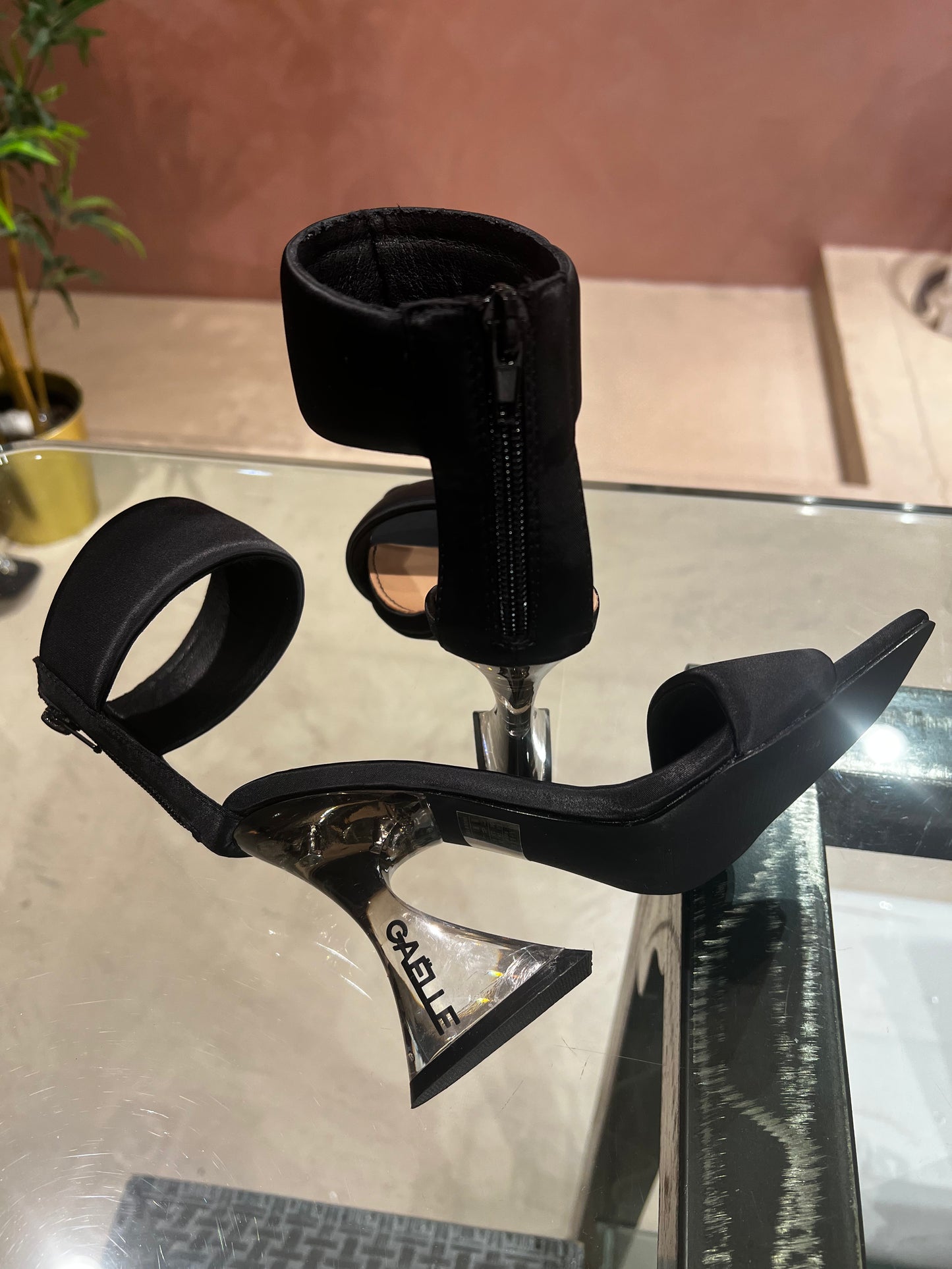 Gaëlle Paris - sandalo in raso con fascia intrecciata