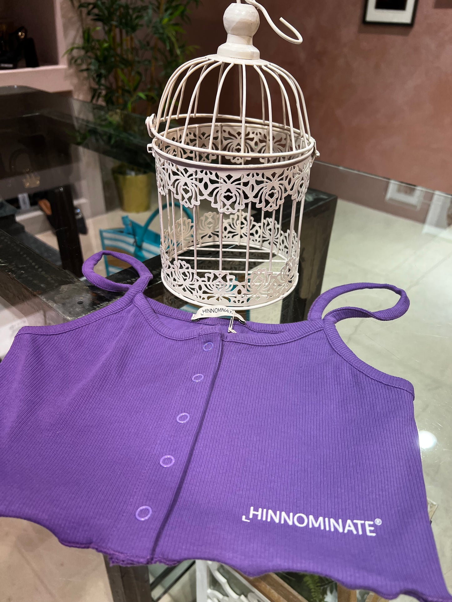 HINNOMINATE - top in costina con stampa