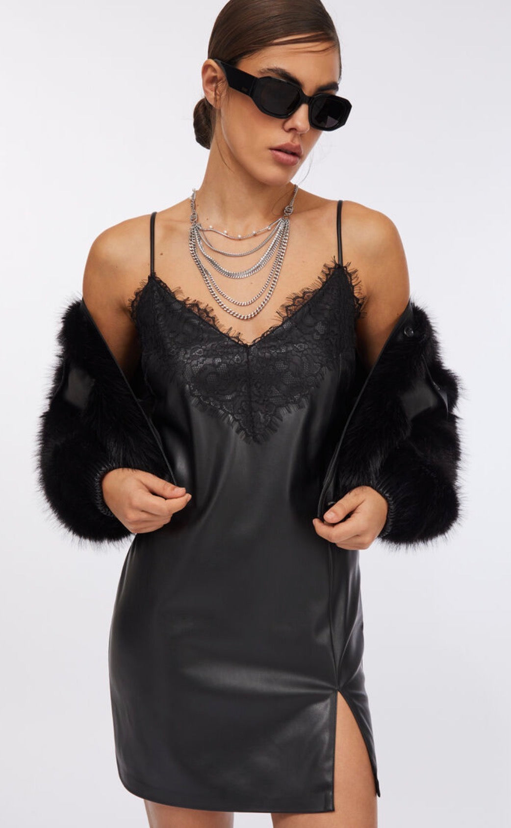 Abito con pizzo Liujo