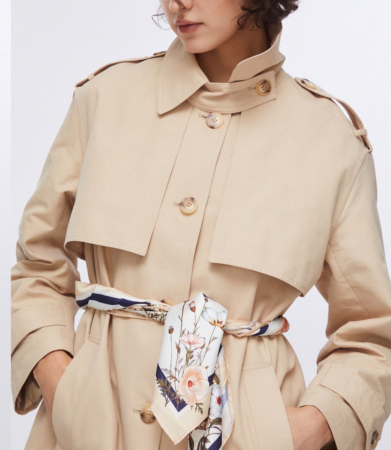 Trench lungo con foulard Liujo