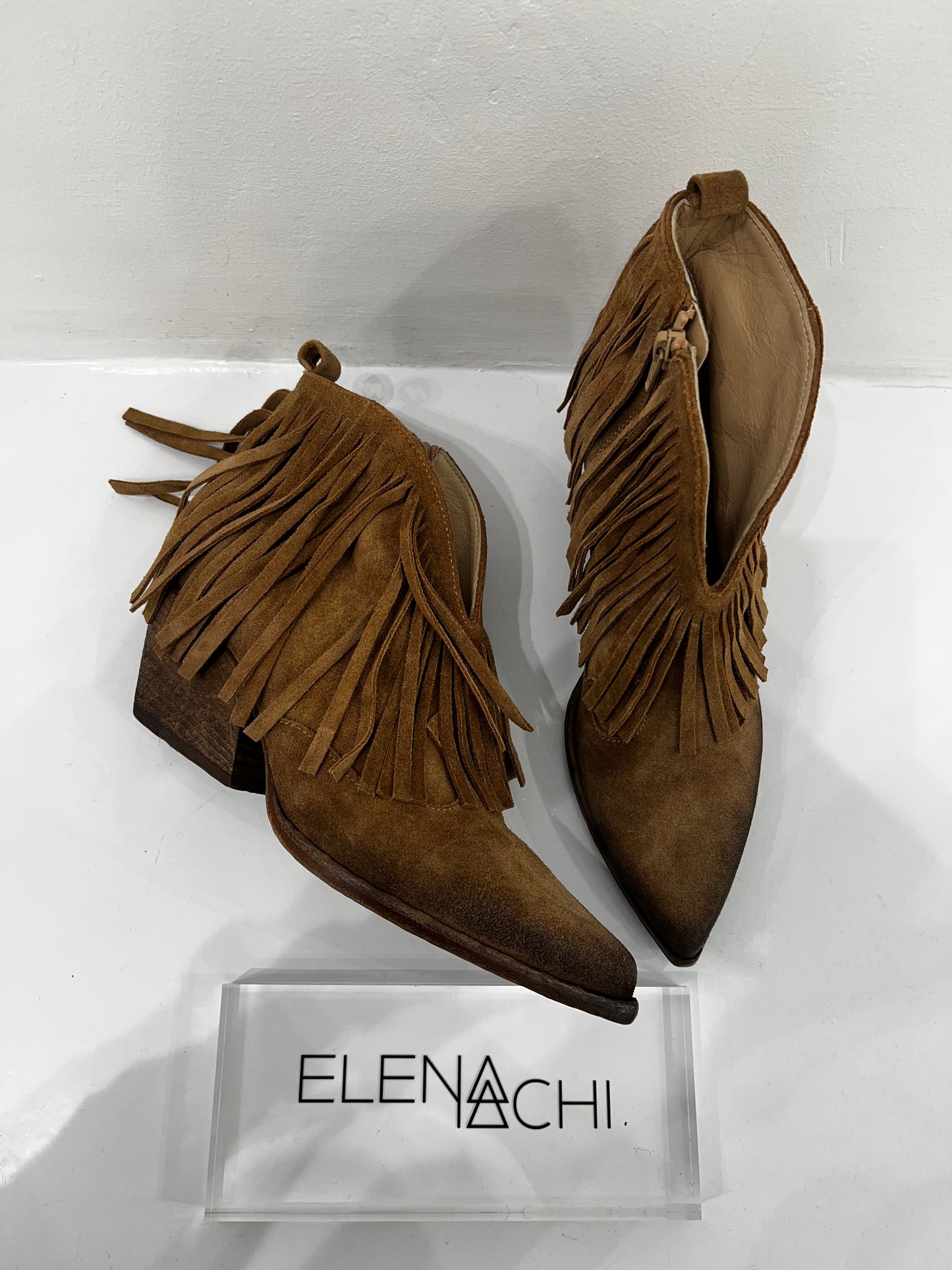 Elena Iachi - velour camel + wash