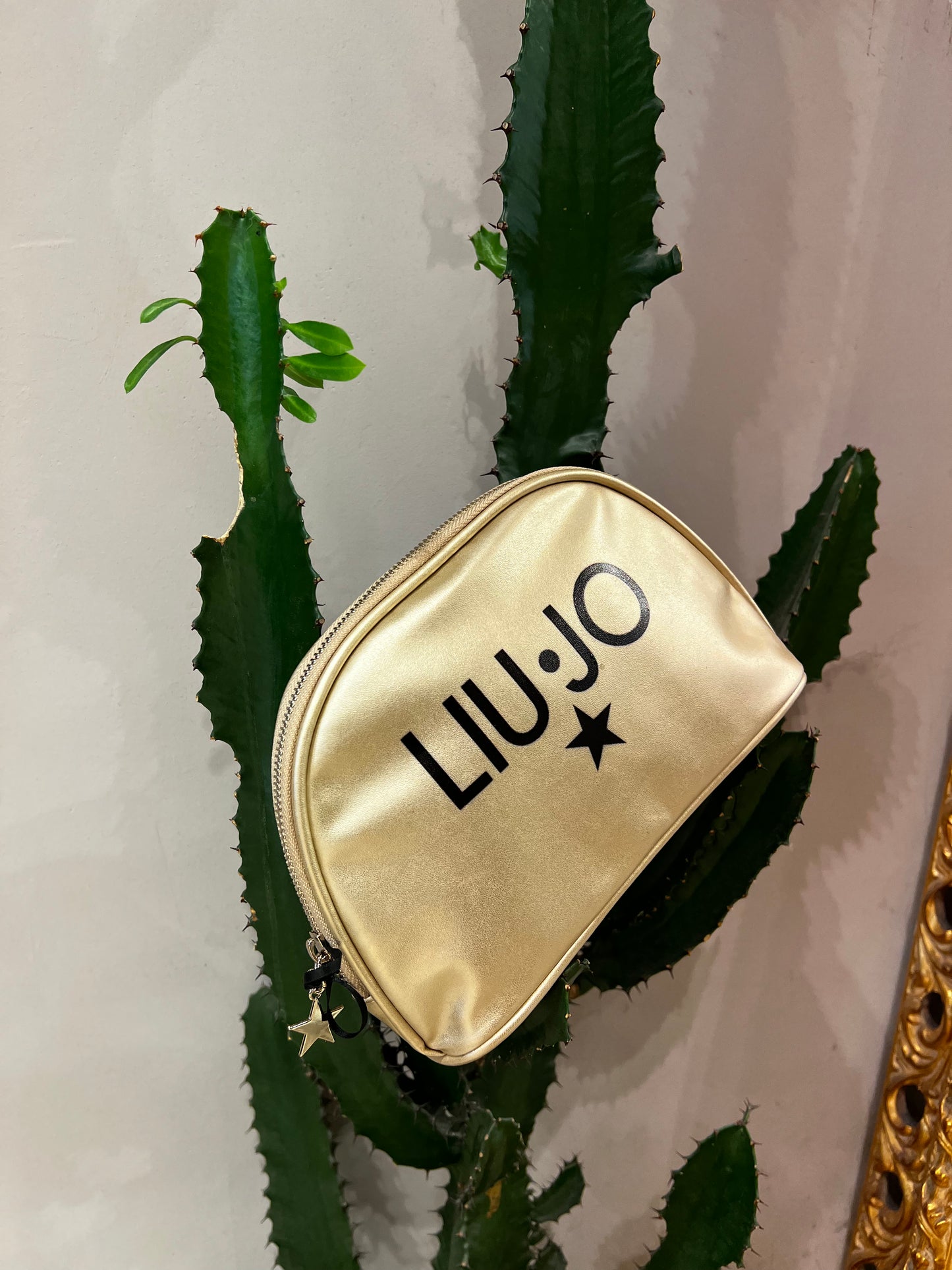 LiuJo - pochette oro metallizzato